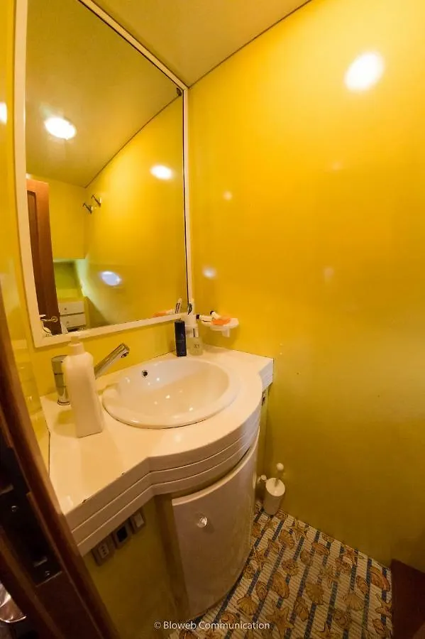 Hotel Minicrociereinbarca Palermo