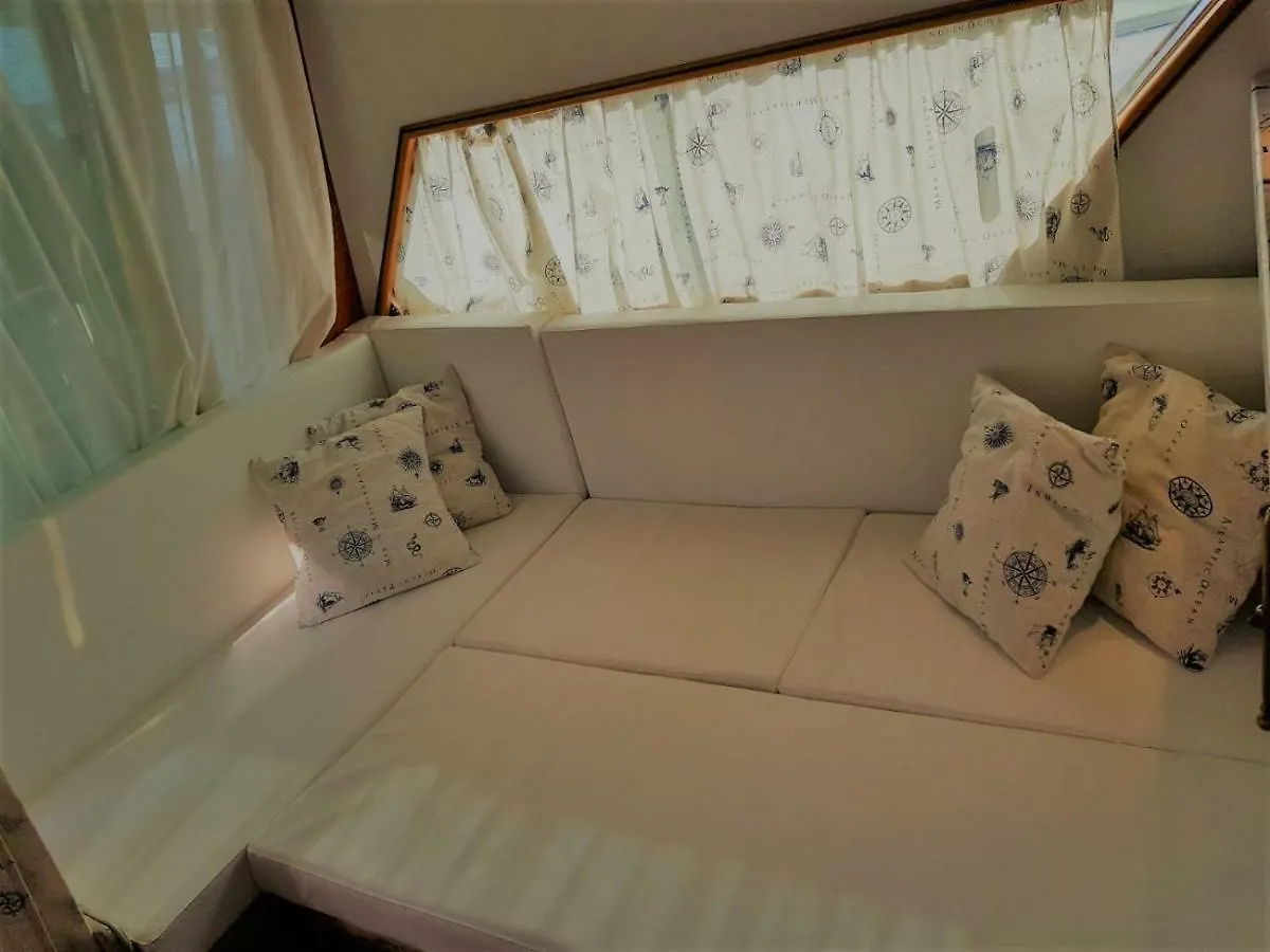 Hotel Minicrociereinbarca Palermo
